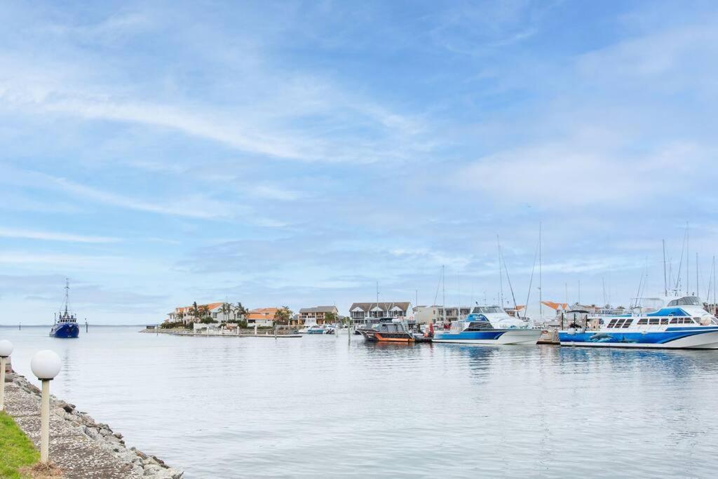 Waterfront Townhouse - Picturesque Marina Views Port Lincoln Exterior foto